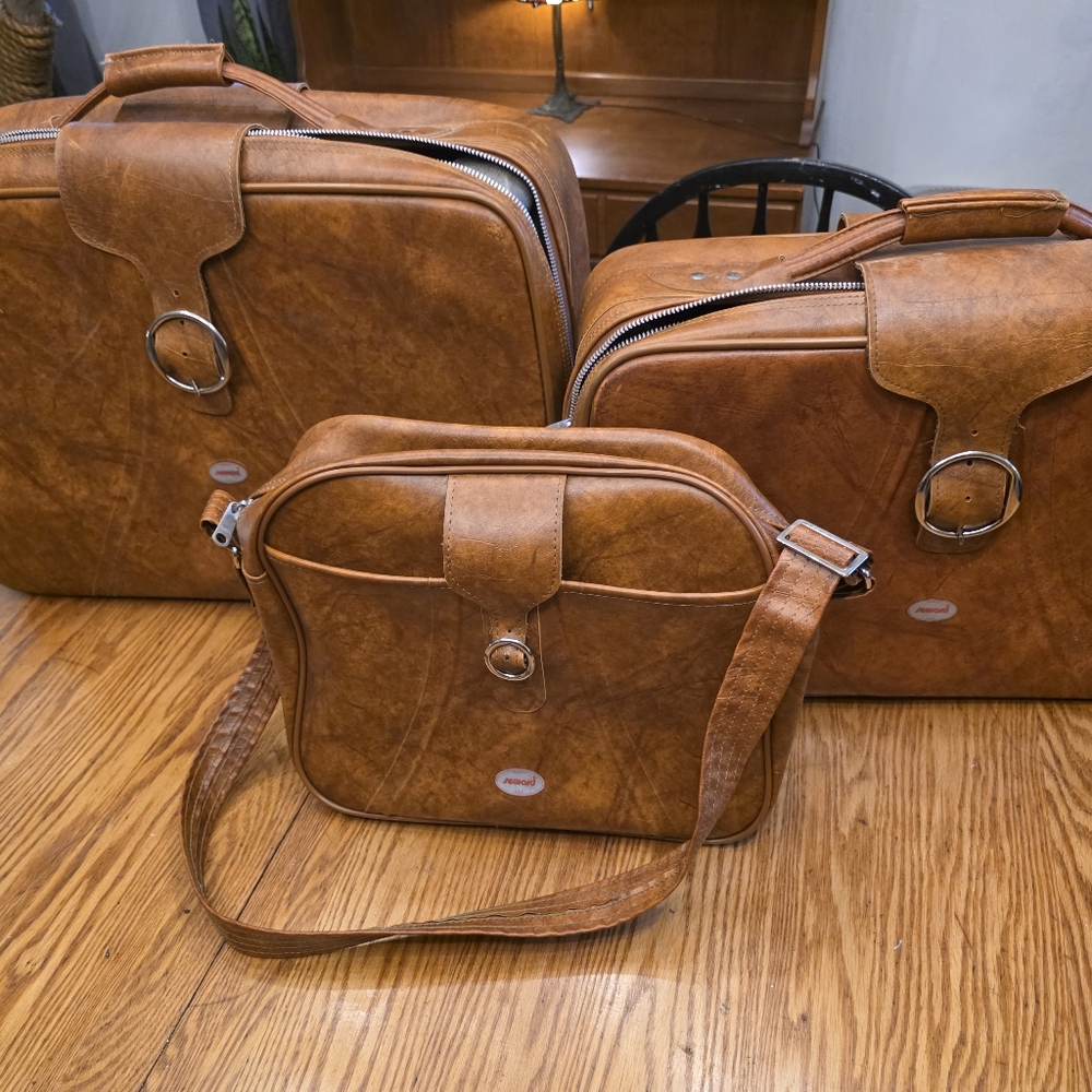 Lot Of 3-- Vintage Seward MCM genuine leather made in USA luggage set